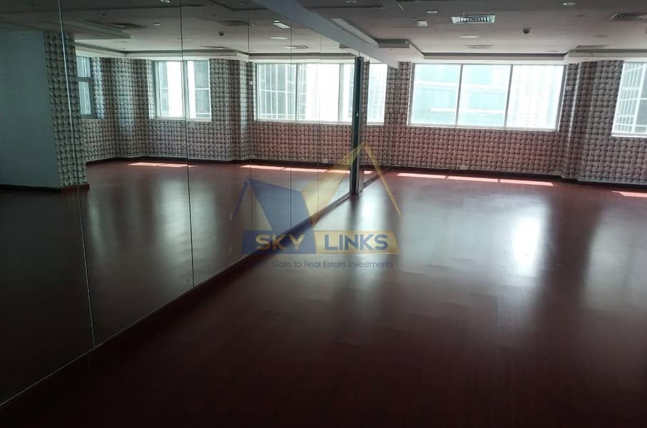 High Floor Amazing View Fully Fitted office For rent High Floor Amazing View Fully Fitted office For rent