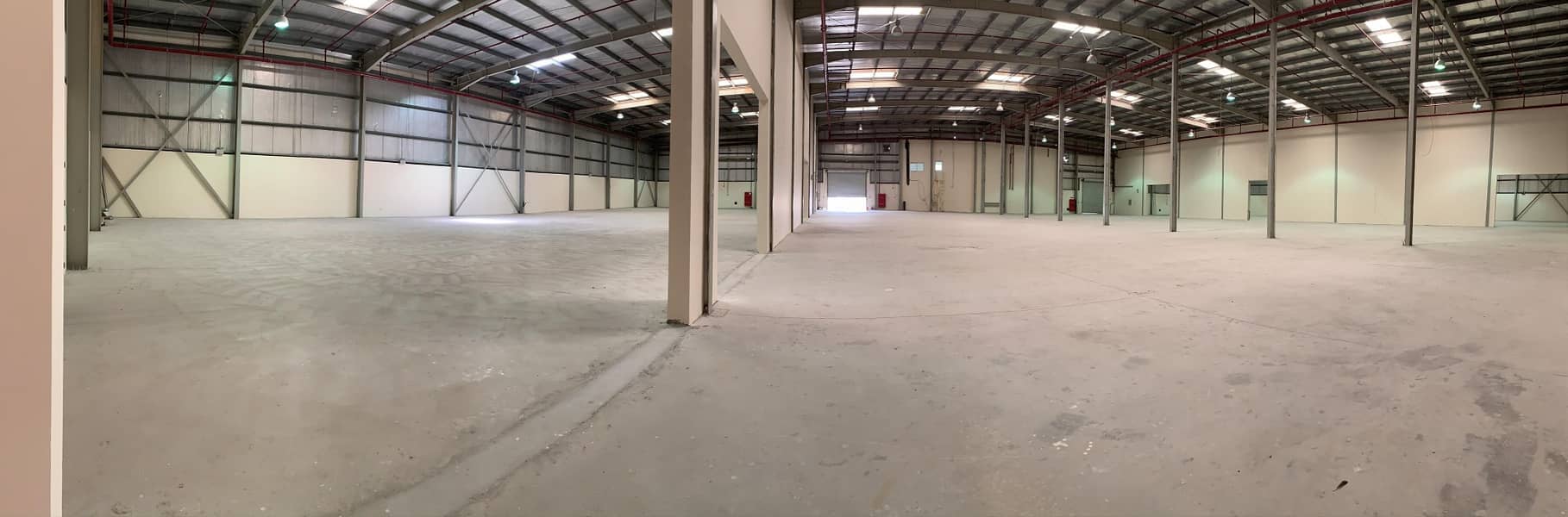 43 Independent Warehouse I JAFZA SOUTH I Private Parkings