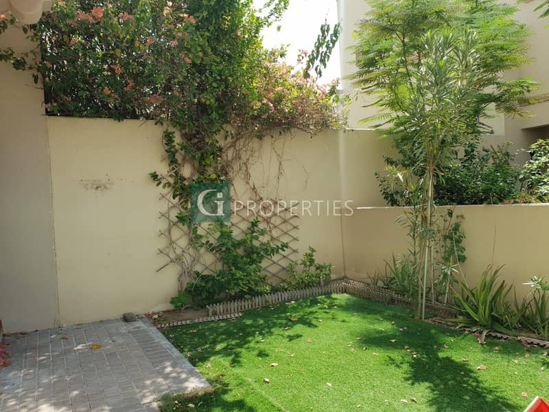 Wel Maintained Corner Unit For Rent Wel Maintained Corner Unit For Rent