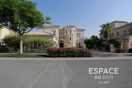 4 Bedrooms - Great Location- Well Maintained 4 Bedrooms - Great Location- Well Maintained
