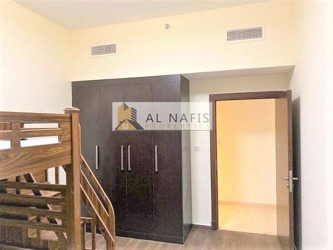 20 3 BR + Maids With Beautiful View Front Metro