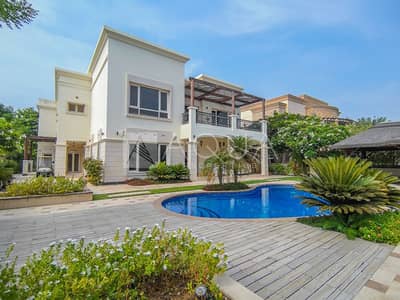Breathtaking 5 Bedroom villa | Garden | Pool Breathtaking 5 Bedroom villa | Garden | Pool