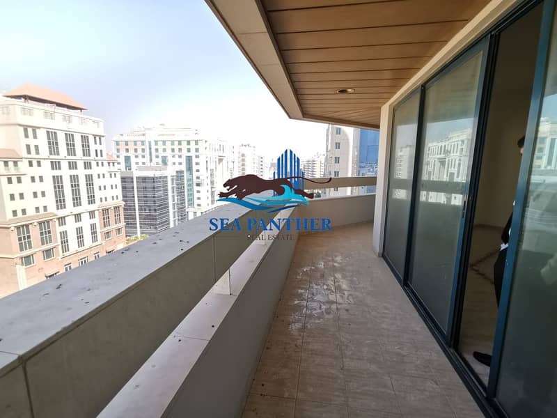 17 Spacious 3 bedroom apartment available for rent in Maktoum Residence Building Deira