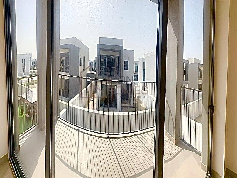 MODERN STYLE | SPACIOUS 3 BR VILLA IN DUBAI HILLS