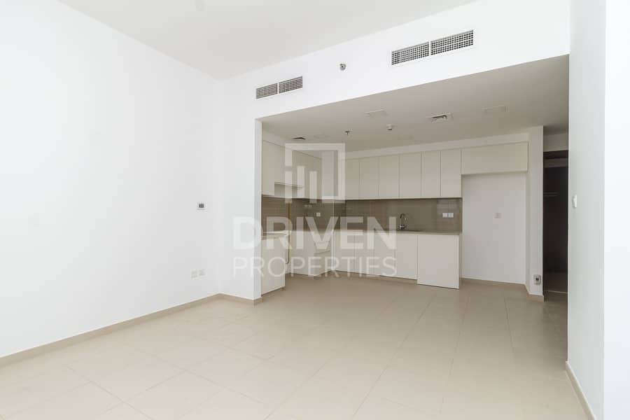 Amazing 2 Bed Apartment with Large Balcony