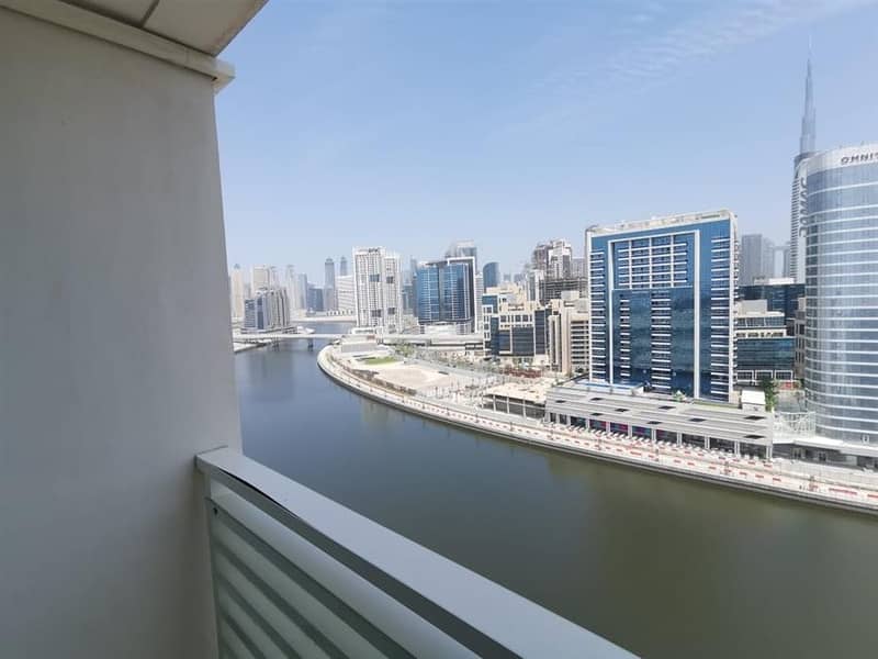 Panoramic Canal View 1 BR Mid floor 47k