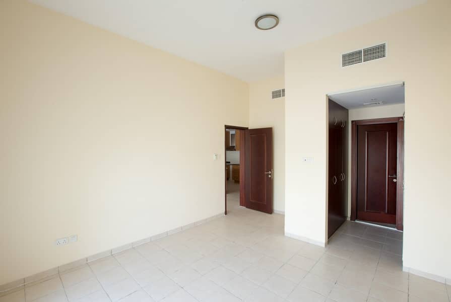 11 Spacious Layout | Close to Metro | 1 Bedroom