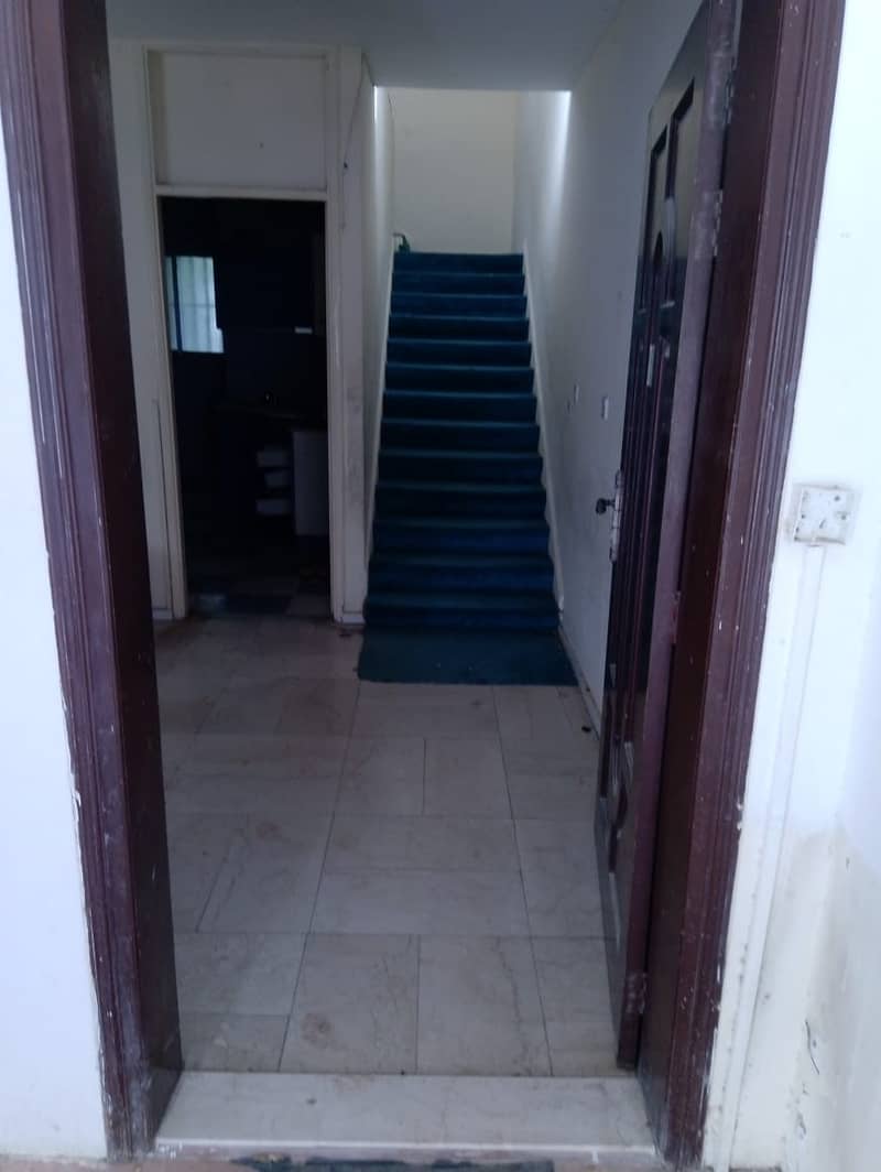 Doule story 3 bedroom hall villa for rent in Al Rifah