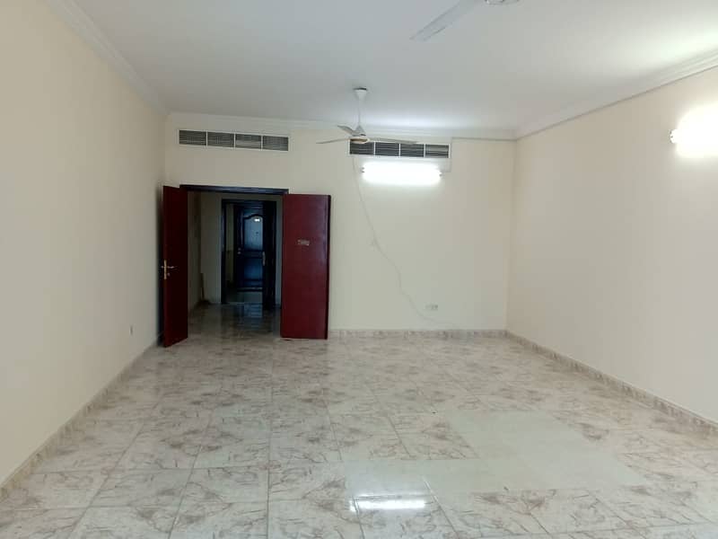 Hot Deal! 3 BHK in Al Khor Towers
