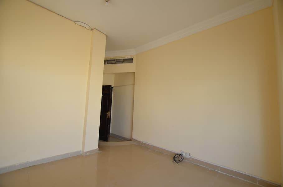 26 Flash Deal Small Studio available for rent