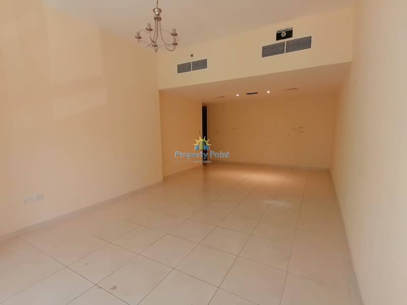 2 Best Price |  Clean 3-bedroom Unit with Parking | Istiqlal Street