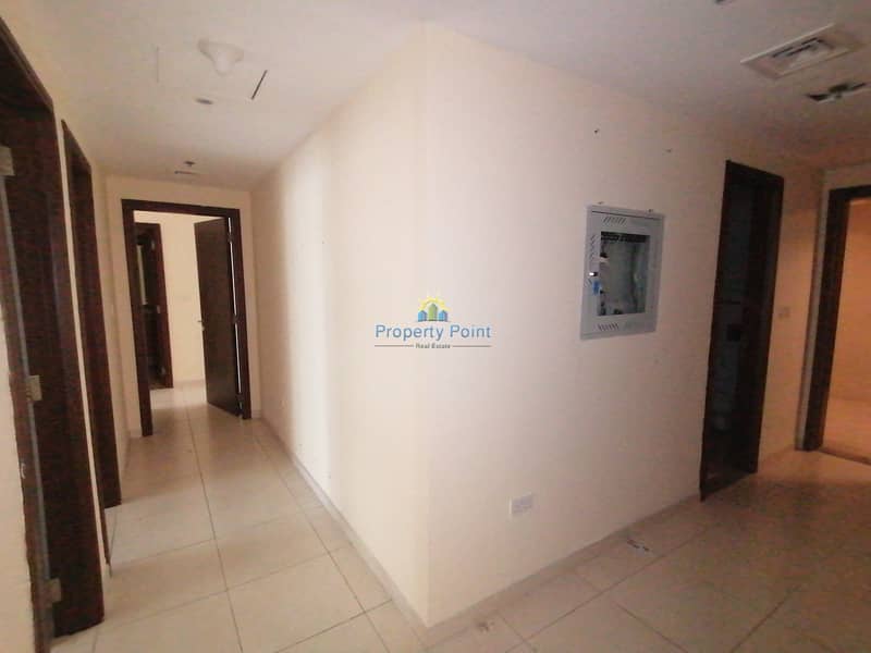 6 Best Price |  Clean 3-bedroom Unit with Parking | Istiqlal Street