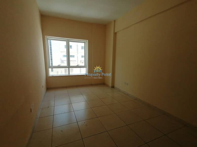 7 Best Price |  Clean 3-bedroom Unit with Parking | Istiqlal Street