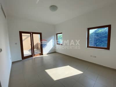 Independent 3 Bedroom Villa|Single Row|Park Facing Independent 3 Bedroom Villa|Single Row|Park Facing
