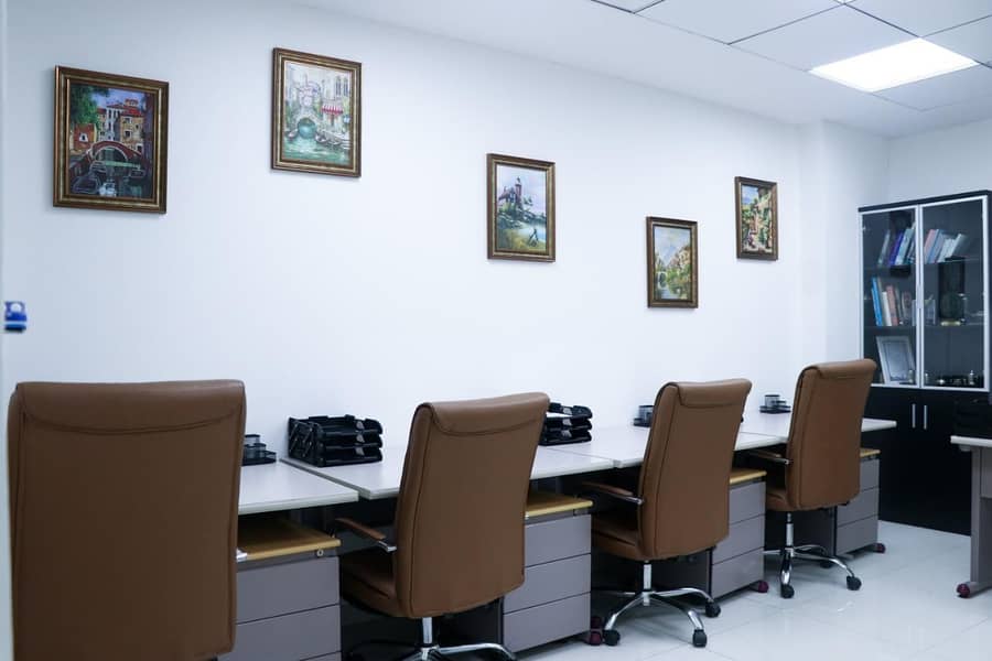 Flexi Desk/Estidama For Trade License Renewal For AED 5000 W/ 50 Sqft Desk Space For 1 Year. .