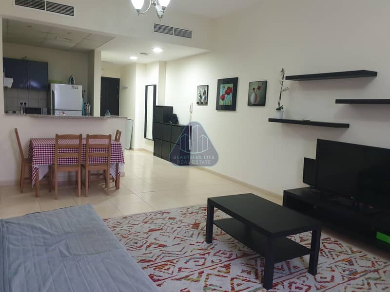 Fully Furnished 2br apartment with 3 bathroom and laundry room