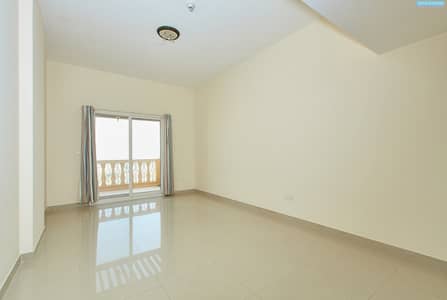 Large Two Bedroom - Fantastic Views - Well Maintained Large Two Bedroom - Fantastic Views - Well Maintained