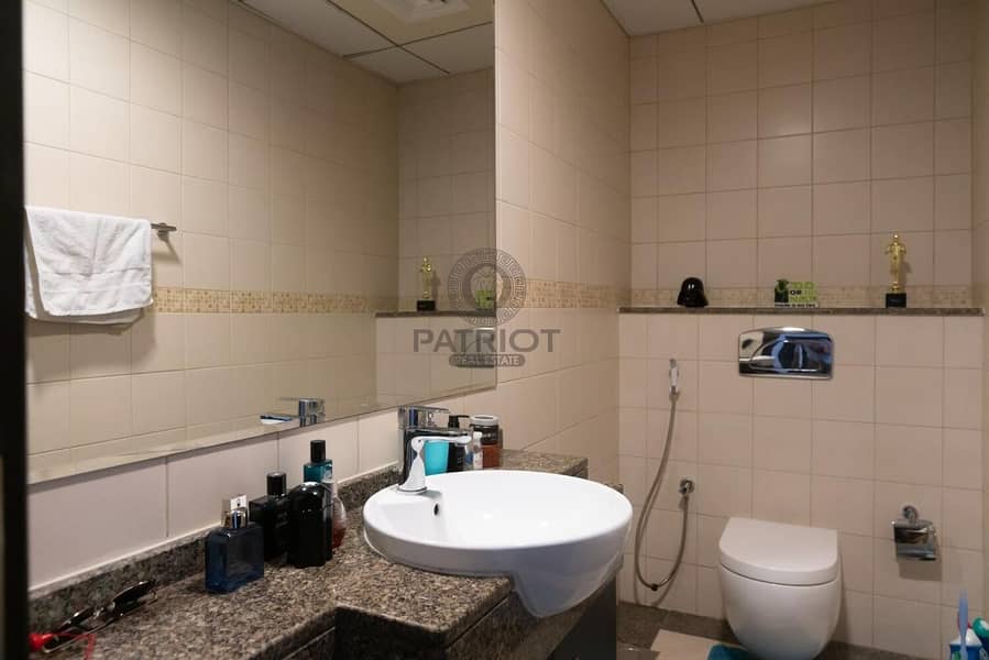 11 Large and Spacious 1 Bedroom apartment in the heart of Dubai Marina