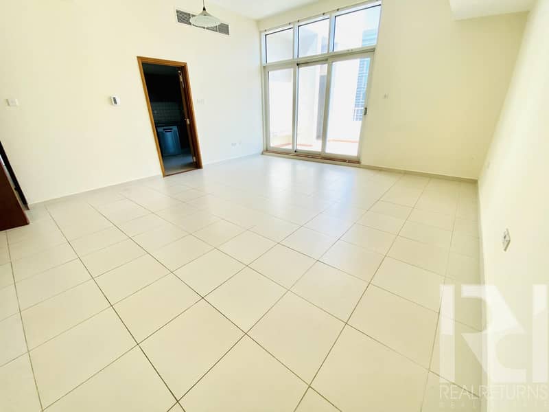 UNFURNISHED 2 BR APT. | CHILLER FREE | SZR VIEW