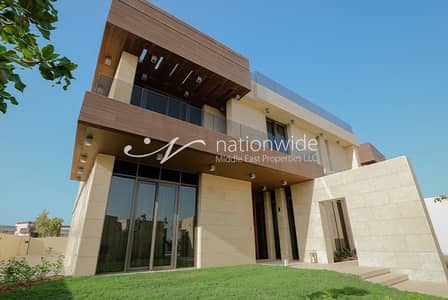 A Modern and Ideal Family Home w/ Private Pool A Modern and Ideal Family Home w/ Private Pool