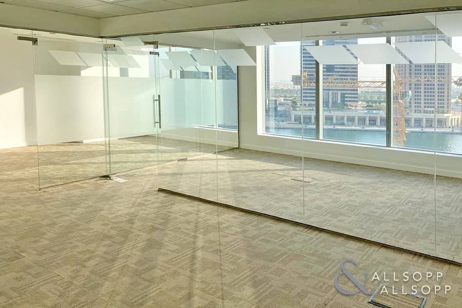 Great Location  | Glass Partitioned | Near Metro
