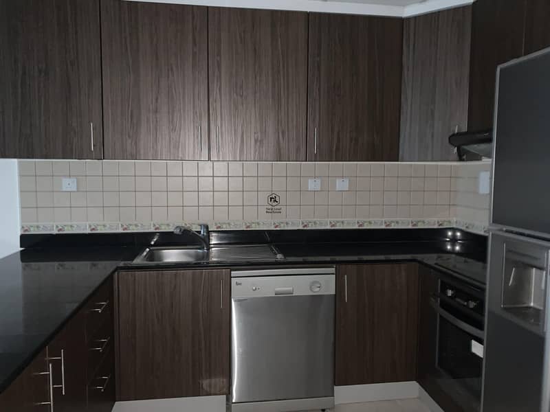 10 Nice 1 Bedroom Apartment for rent in Elite Residence  !