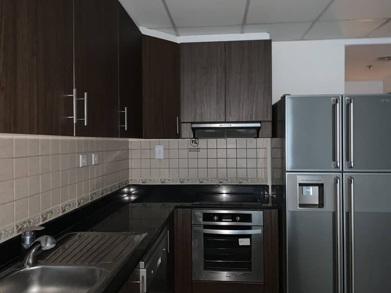 11 Nice 1 Bedroom Apartment for rent in Elite Residence  !