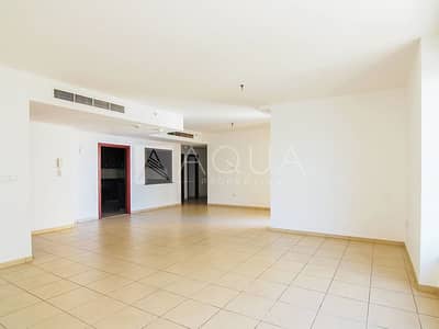 3 Bedroom Apartment for Rent in Jumeirah Beach Residence (JBR), Dubai - 2 Car Parking | Large Unit | Maid's Room 3 Bedroom Apartment for Rent in Jumeirah Beach Residence (JBR), Dubai - 2 Car Parking | Large Unit | Maid's Room