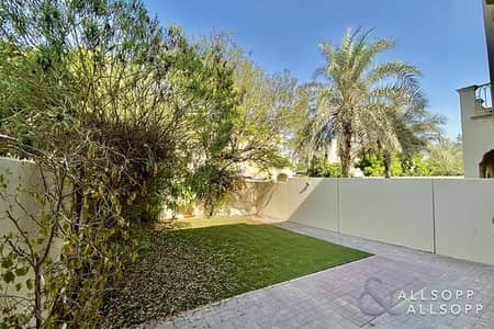 Upgraded | Three Bedroom | Back To Back Upgraded | Three Bedroom | Back To Back