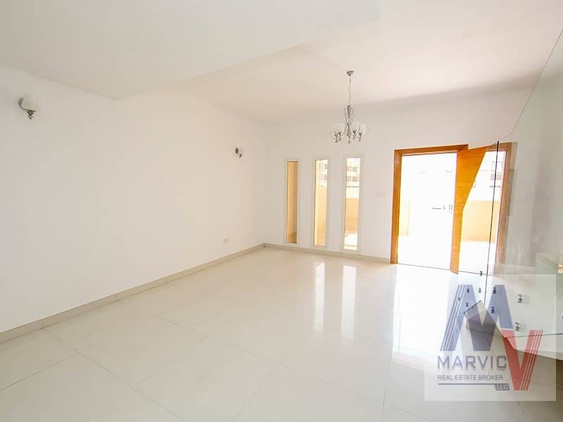 Spacious 4 BHK + Maids Room Townhouse Villa for RENT / Ready to MOVE IN