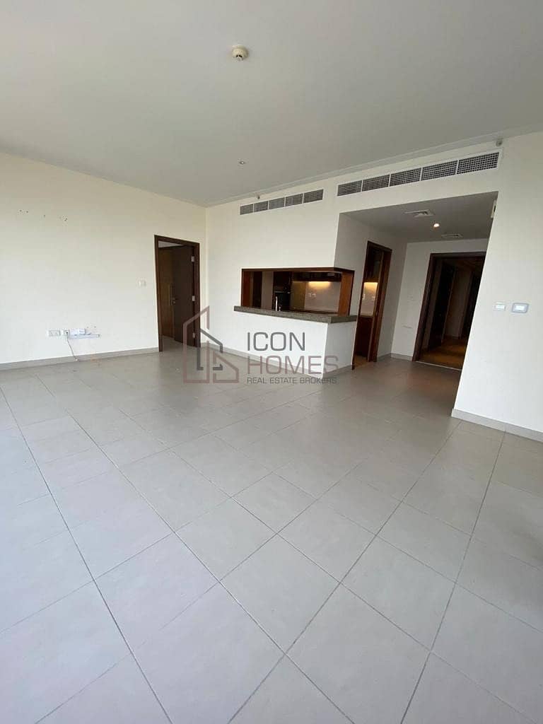 Amazing Offer l 1 Bedroom l Big Layout l Spacious and Bright l Well Maintained
