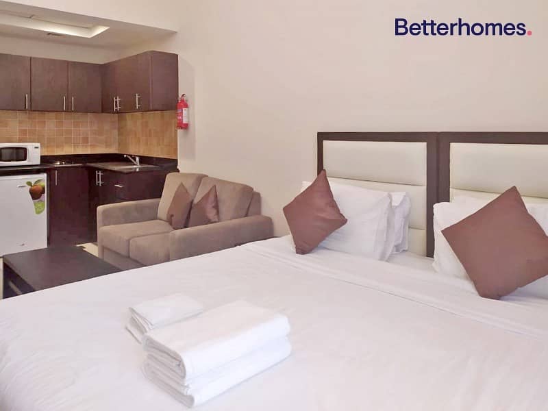 Large Unit | Furnished | Vacant Large Unit | Furnished | Vacant