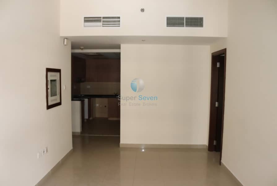 1 bedroom apartment for rent in CBD 8 Trafalgar Central