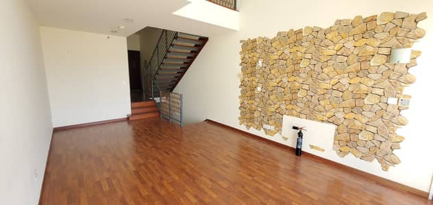 At Low Price | All Wooden Floors | Well Maintained 3 BHK At Low Price | All Wooden Floors | Well Maintained 3 BHK