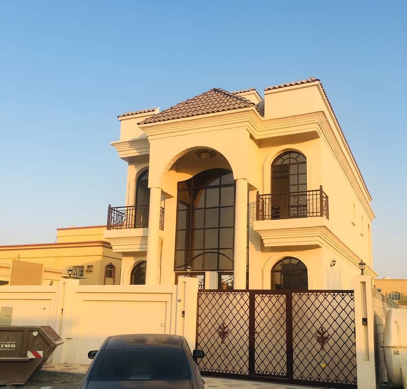 Central air-condition villa for sale with attractive specifications, wonderful design, super duplex finishing, with the possibility of bank financing