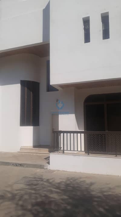 NICE COMPUND VILLA 3BED IN TOWN CENTER ALAIN NICE COMPUND VILLA 3BED IN TOWN CENTER ALAIN
