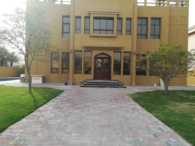excellent Location 5+M with Pool  Al Barsha 3 for 200k Neg