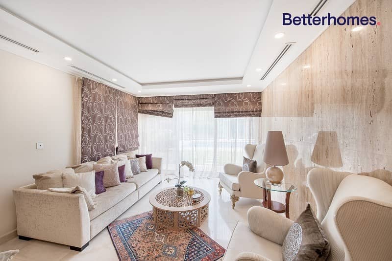 Upgraded |Extended|Private pool|Single Row Upgraded |Extended|Private pool|Single Row