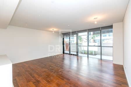 Beautiful Garden | Podium level | Direct pool Beautiful Garden | Podium level | Direct pool