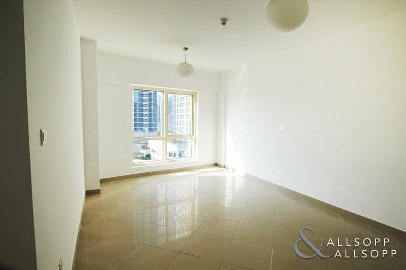 2 Bed Unfurnished Low Floor | Lake View