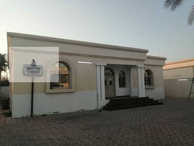 فيلا مميزة للايجار طابق ارضي مع مكيفات جديده فيلا مميزة للايجار طابق ارضي مع مكيفات جديده