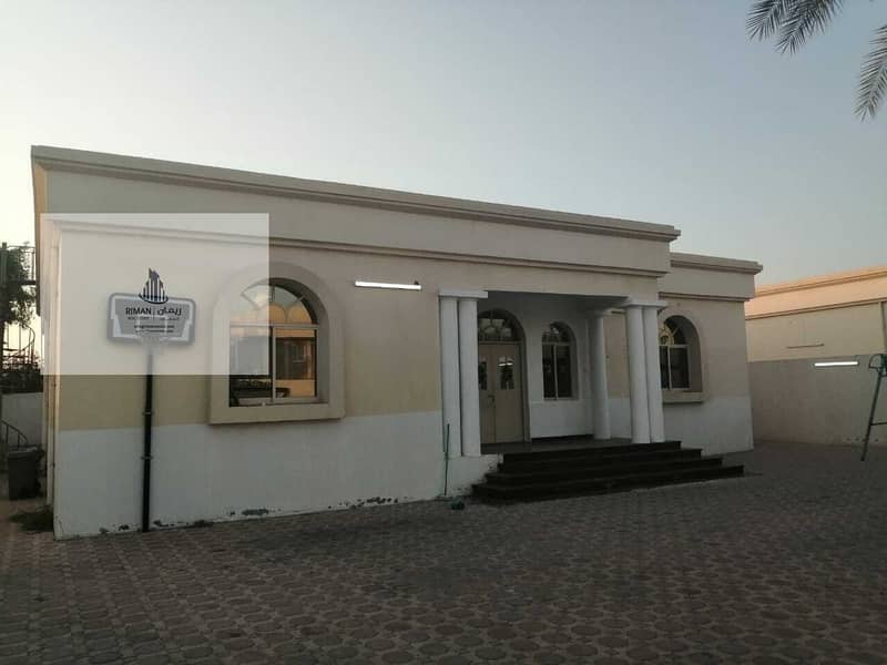 Distinctive villa for rent, ground floor, with new air conditioners