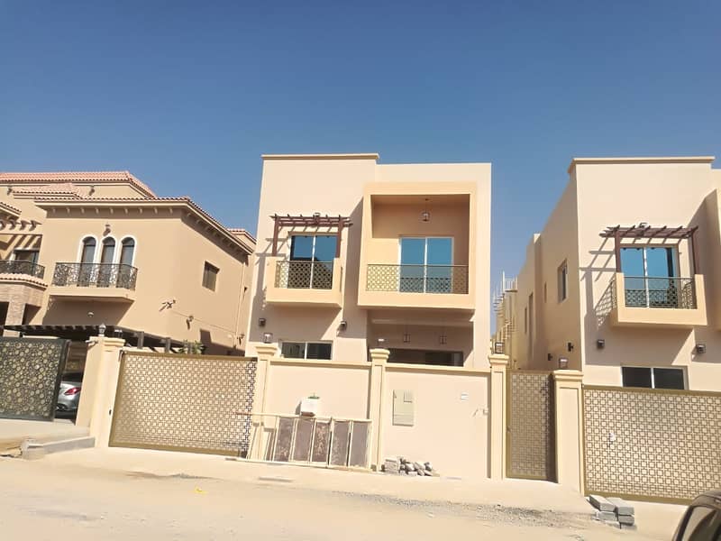 Excellent 5hk new villa for rent a few meters from Sheikh Ammar Street, personal finishing, first inhabitant.