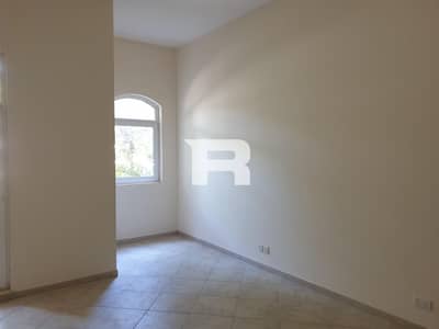 Large Quiet Studio With Equipped Kitchen
