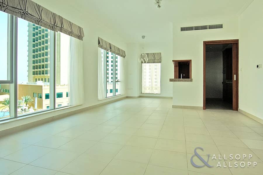Vacant 1 Bed | Sea View | Motivated Seller