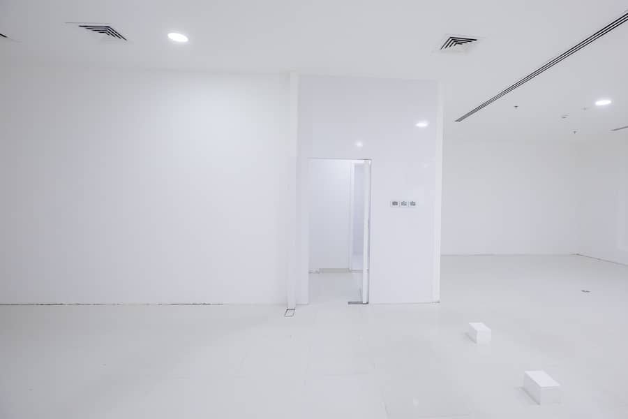 No Commission |Spacious Showroom | Prime Location No Commission |Spacious Showroom | Prime Location