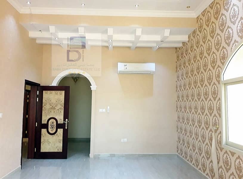 Villa for rent, super deluxe finishing, close to Hamidiyeh Police Center and close to the street