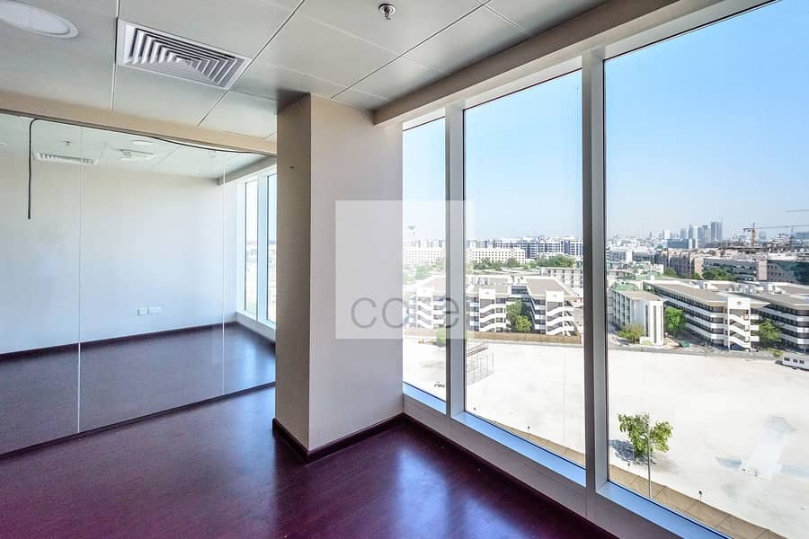 High Floor | Fitted Office | Chiller Included