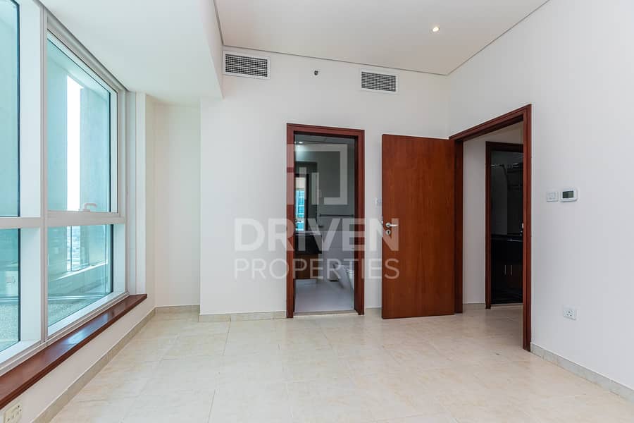 Amazing 2 Bedroom Apartment with Park View