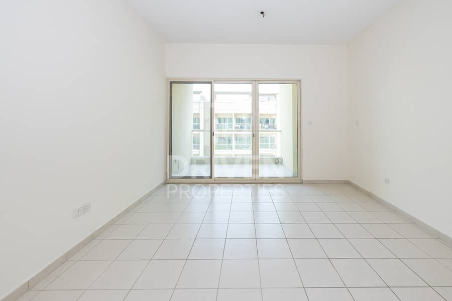 Spacious | Studio Apartment | Well-Maintained